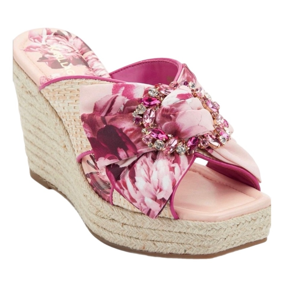 NWOB $185 MSRP Women’s Karl Lagerfeld Paris Pink Floral & Jeweled Wedge Sandals